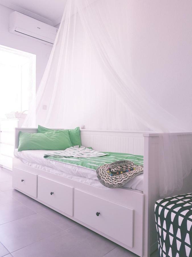 Cosy Studio Apartment In Торевьиа Экстерьер фото